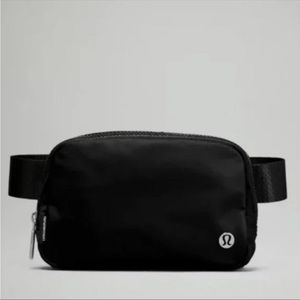NWT lululemon black everywhere belt bag